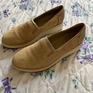 CLARK'S BEIGE SHOES